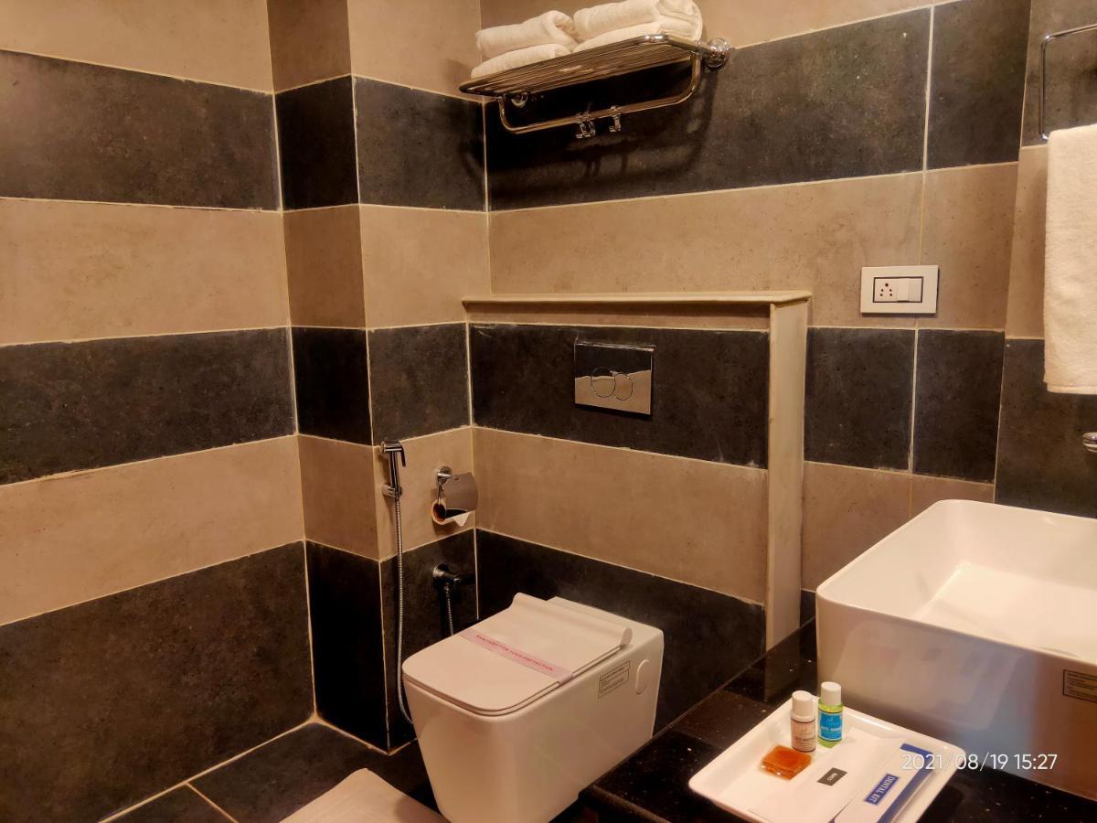 Suryansh Regency Manali Centrally Heated Air Cooled With Private Balconies مايالي المظهر الخارجي الصورة